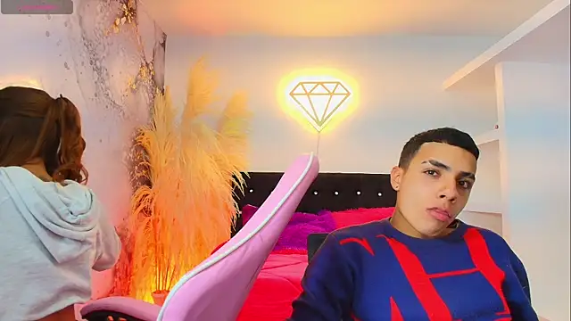 Ariatna Andy online show from April 2026 08:45:02 PM