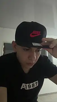 Snapshot of yan_oficiall chatting on March 2026 02:19:02 AM yan oficiall online show from March 2026 02:19:02 AM