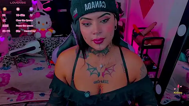 LauriInk1 online show from June 2026 02:11:02 AM