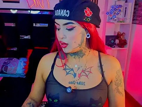 LauriInk1 online show from April 2026 08:26:02 PM