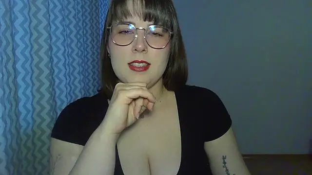 ClaraHard online show from April 2026 04:55:02 PM