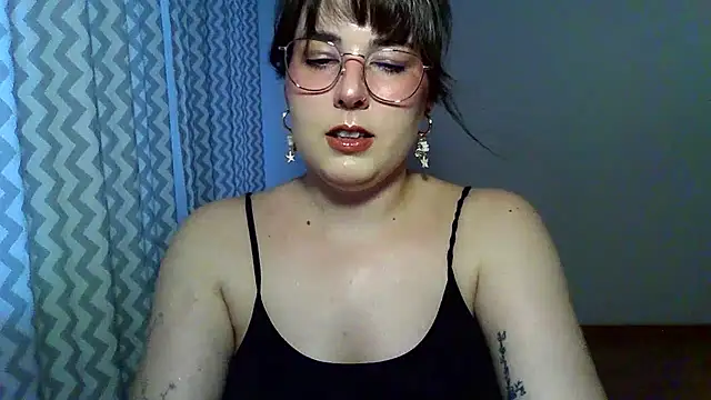 ClaraHard online show from June 2026 06:29:01 PM