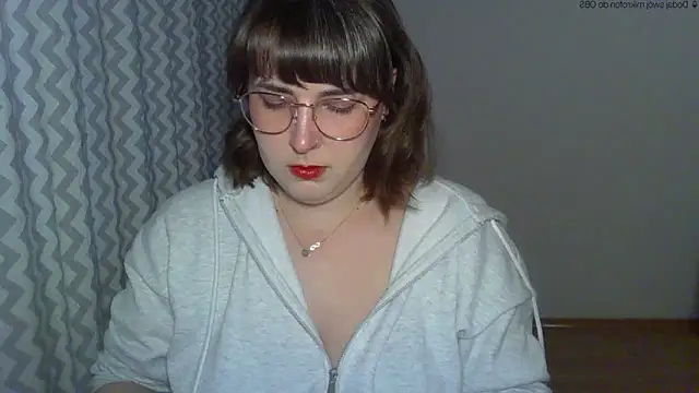 ClaraHard online show from April 2026 05:25:02 PM