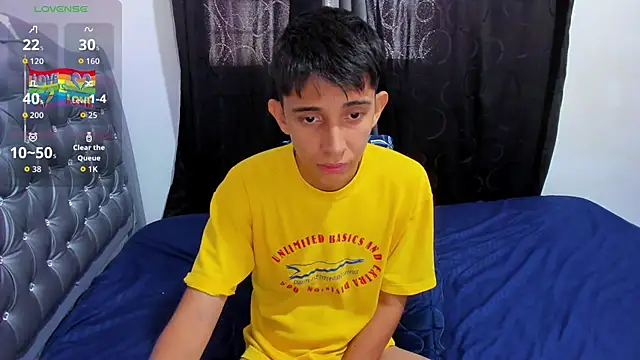 gomitaboy1 online show from April 2026 06:08:02 PM