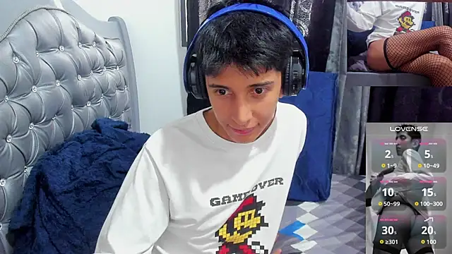 gomitaboy1 online show from April 2026 06:58:02 PM