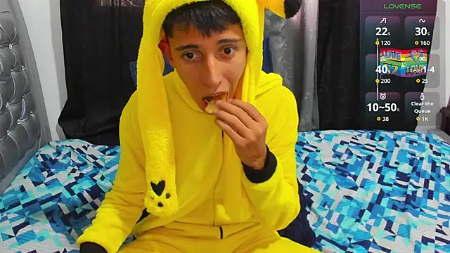 gomitaboy1 online show from March 2026 07:39:01 PM