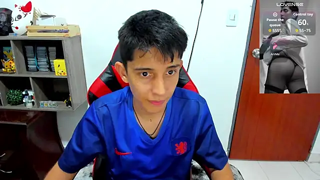 gomitaboy1 online show from April 2026 07:07:01 PM