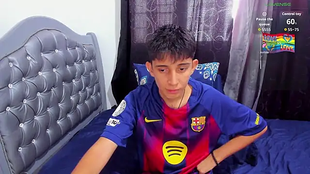 gomitaboy1 online show from April 2026 07:04:02 PM