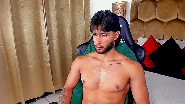 Emmet CollinsJS online show from March 2026 04:06:02 AM