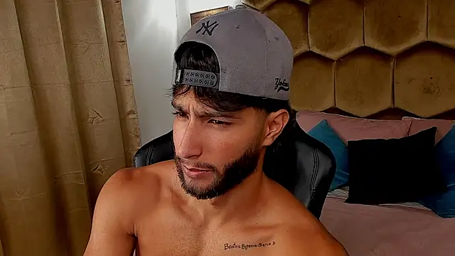 Emmet CollinsJS online show from April 2026 05:49:02 AM