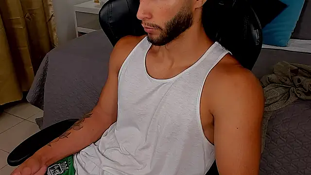 Emmet CollinsJS online show from April 2026 06:49:02 AM