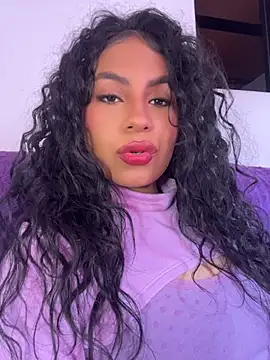 AmeliaAndersson online show from May 2026 07:28:02 PM
