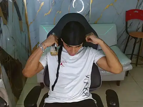 taylor bigdick18 online show from March 2026 01:14:01 AM