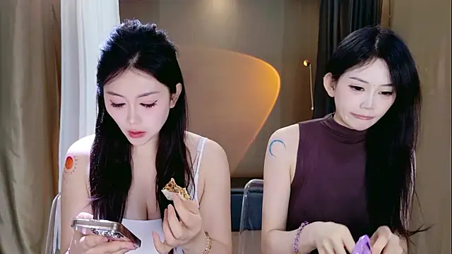 Snapshot of Banana-Milk69 chatting on May 2026 01:13:02 AM Banana-Milk69 online show from May 2026 01:13:02 AM