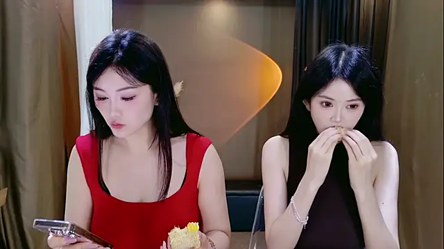 Snapshot of Banana-Milk69 chatting on June 2026 01:10:02 AM Banana-Milk69 online show from June 2026 01:10:02 AM