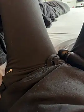 aleexii s online show from April 2026 10:31:01 AM