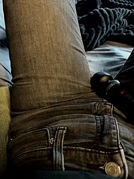 aleexii s online show from March 2026 03:59:02 PM