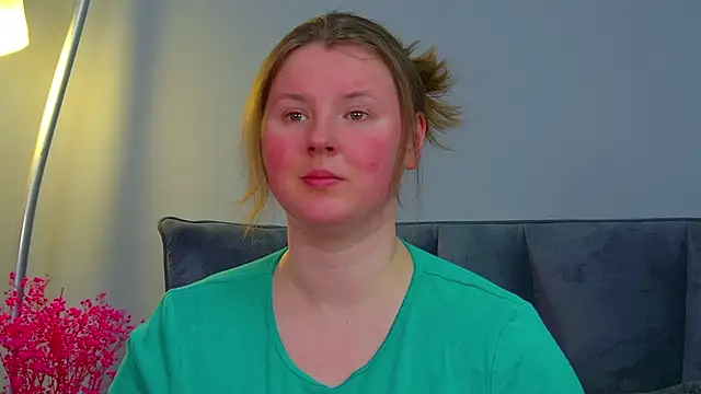 MelodyMoores online show from April 2026 06:26:02 AM