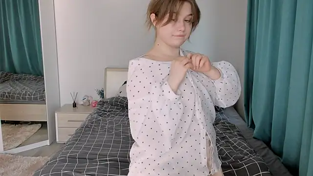 JennyHardy online show from August 2026 01:28:01 PM