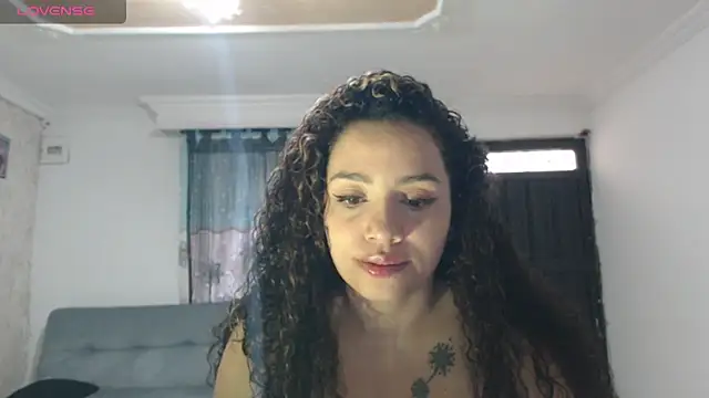 melany montenegro online show from April 2026 07:33:02 PM