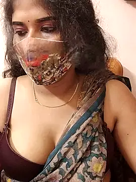 Sunitha28 online show from April 2026 04:11:02 PM