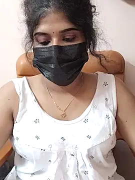 Sunitha28 online show from April 2026 06:27:02 PM