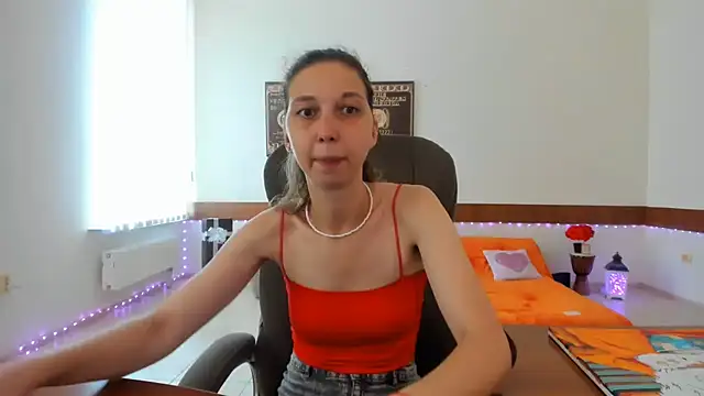 Snapshot of Ellina_Star chatting on July 2026 08:11:01 AM Ellina Star online show from July 2026 08:11:01 AM