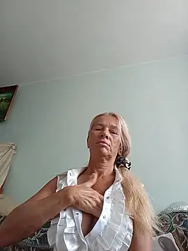 Snapshot of ViktoriaSexi1 chatting on July 2026 05:08:02 AM ViktoriaSexi1 online show from July 2026 05:08:02 AM