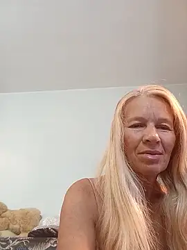 Snapshot of ViktoriaSexi1 chatting on June 2026 07:52:01 PM ViktoriaSexi1 online show from June 2026 07:52:01 PM