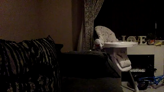 CurvyCatx online show from April 2026 08:59:01 PM