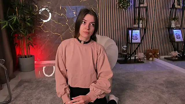 Velvet Spell online show from April 2026 03:24:02 AM