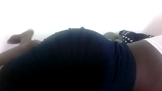 simphiwe23 online show from April 2026 11:35:01 AM