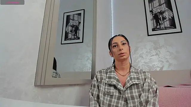 ZeynepX online show from April 2026 04:25:01 AM