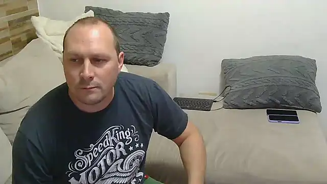Snapshot of lustonfan chatting on May 2026 08:40:02 PM lustonfan online show from May 2026 08:40:02 PM