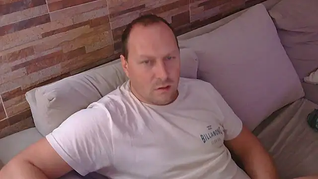 Snapshot of lustonfan chatting on May 2026 01:58:01 PM lustonfan online show from May 2026 01:58:01 PM