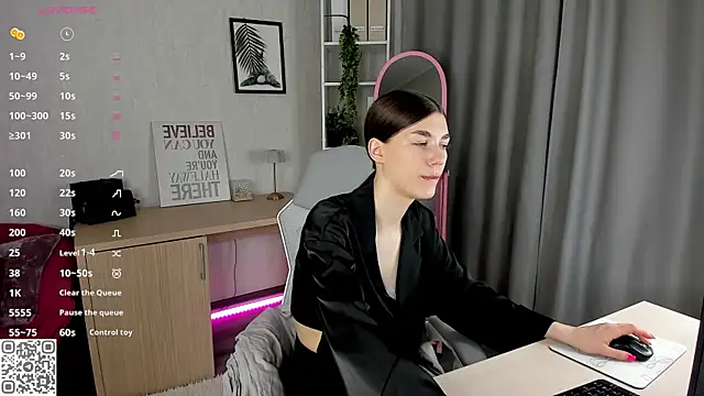 Snapshot of LunaRossaa chatting on June 2026 11:50:02 PM LunaRossaa online show from June 2026 11:50:02 PM