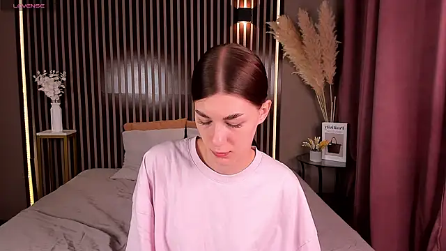 Snapshot of LunaRossaa chatting on July 2026 11:48:02 PM LunaRossaa online show from July 2026 11:48:02 PM