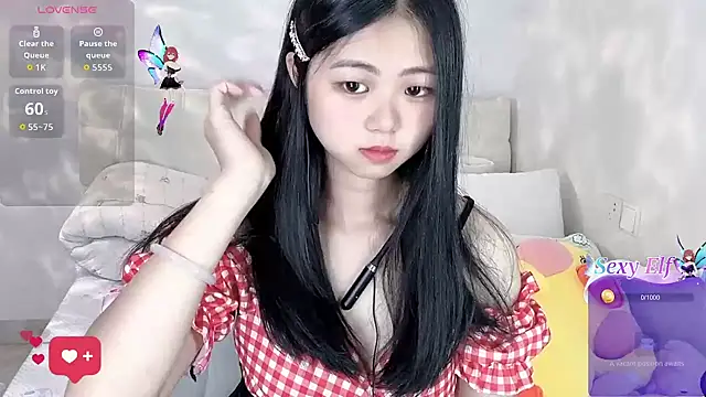 Noelle-2007 online show from April 2026 02:18:02 AM