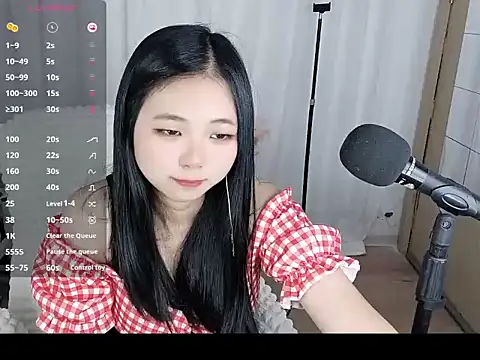 Noelle-2007 online show from March 2026 05:23:02 AM