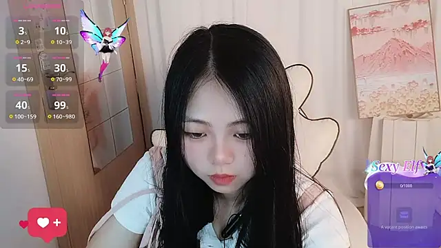 Noelle-2007 online show from April 2026 04:25:02 PM