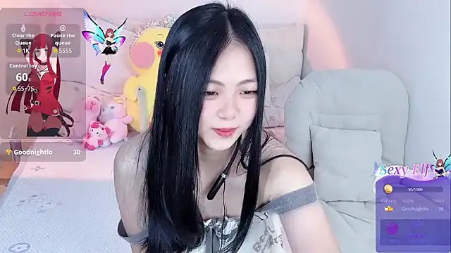 Noelle-2007 online show from April 2026 05:30:01 PM