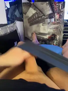 MatthewEmme2121 online show from March 2026 11:26:01 PM