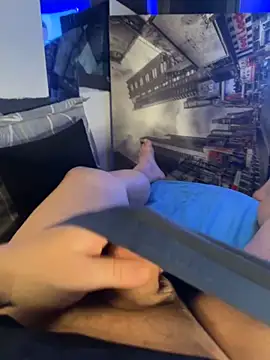 MatthewEmme2121 online show from April 2026 10:49:02 PM