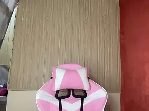 Sunkissed seductress online show from April 2026 03:46:02 PM