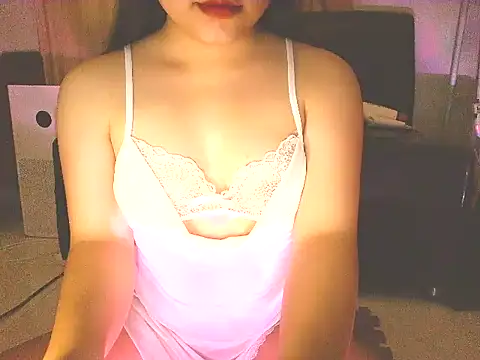 Wxrkeylee online show from May 2026 05:16:02 PM