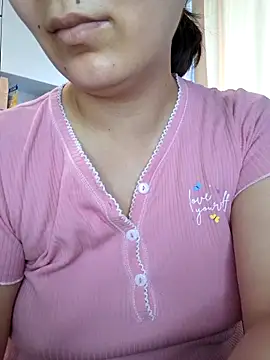 Emi hot1 online show from April 2026 10:44:01 AM