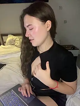 KristieKitty online show from April 2026 06:20:02 AM