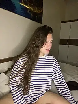 KristieKitty online show from April 2026 12:24:01 AM