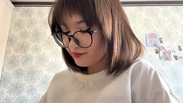 Bella Voraesynd online show from March 2026 12:35:02 PM