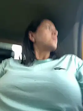 SamanthaWalker  online show from April 2026 12:01:01 PM